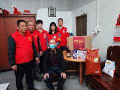 弘揚(yáng)雷鋒精神丨市德晟集團(tuán)開展結(jié)對(duì)幫扶慰問活動(dòng)，為空巢老人送上溫暖關(guān)懷