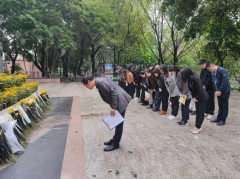我們的節(jié)日· 清明丨德晟集團(tuán)開(kāi)展“萬(wàn)朵鮮花祭英烈”主題活動(dòng)